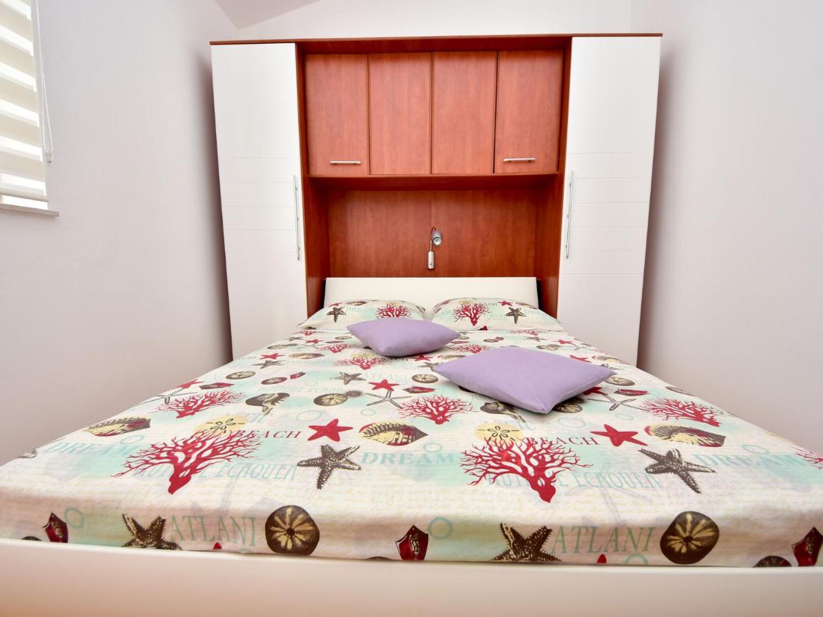 Cozy Holiday Home In Krusevo With Garden Ngoại thất bức ảnh