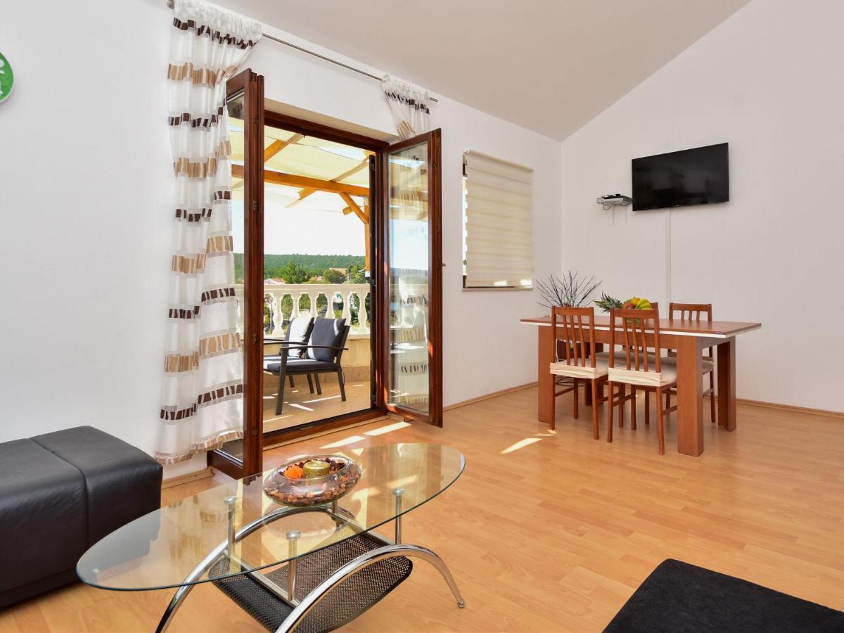 Cozy Holiday Home In Krusevo With Garden Ngoại thất bức ảnh